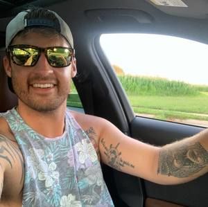 Meet your Posher, Cory